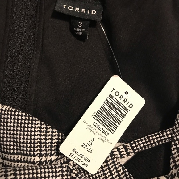 Torrid retro top - Picture 3 of 3